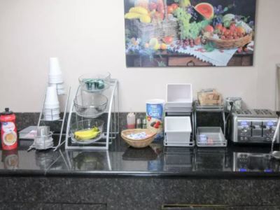 מונטגומרי Rodeway Inn מראה חיצוני תמונה